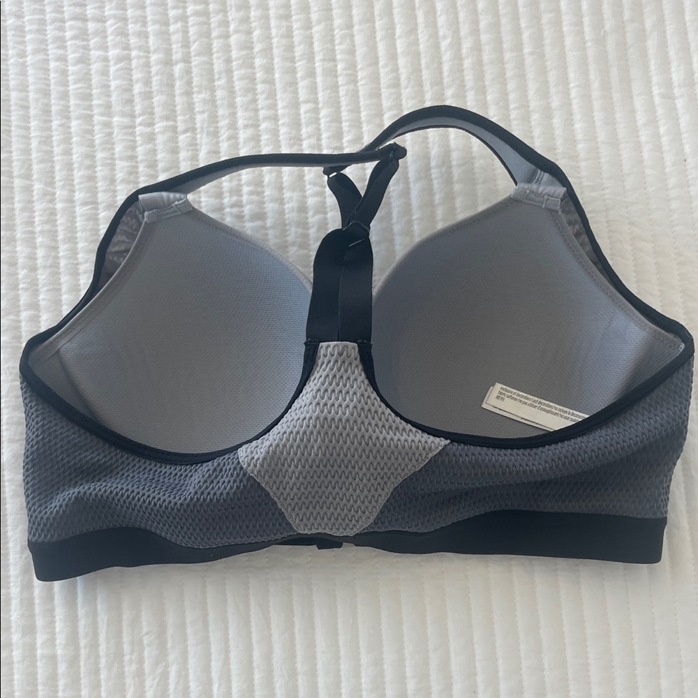 Women's Zipper Front Sports Bra - Black and Gray - Picture 2 of 8